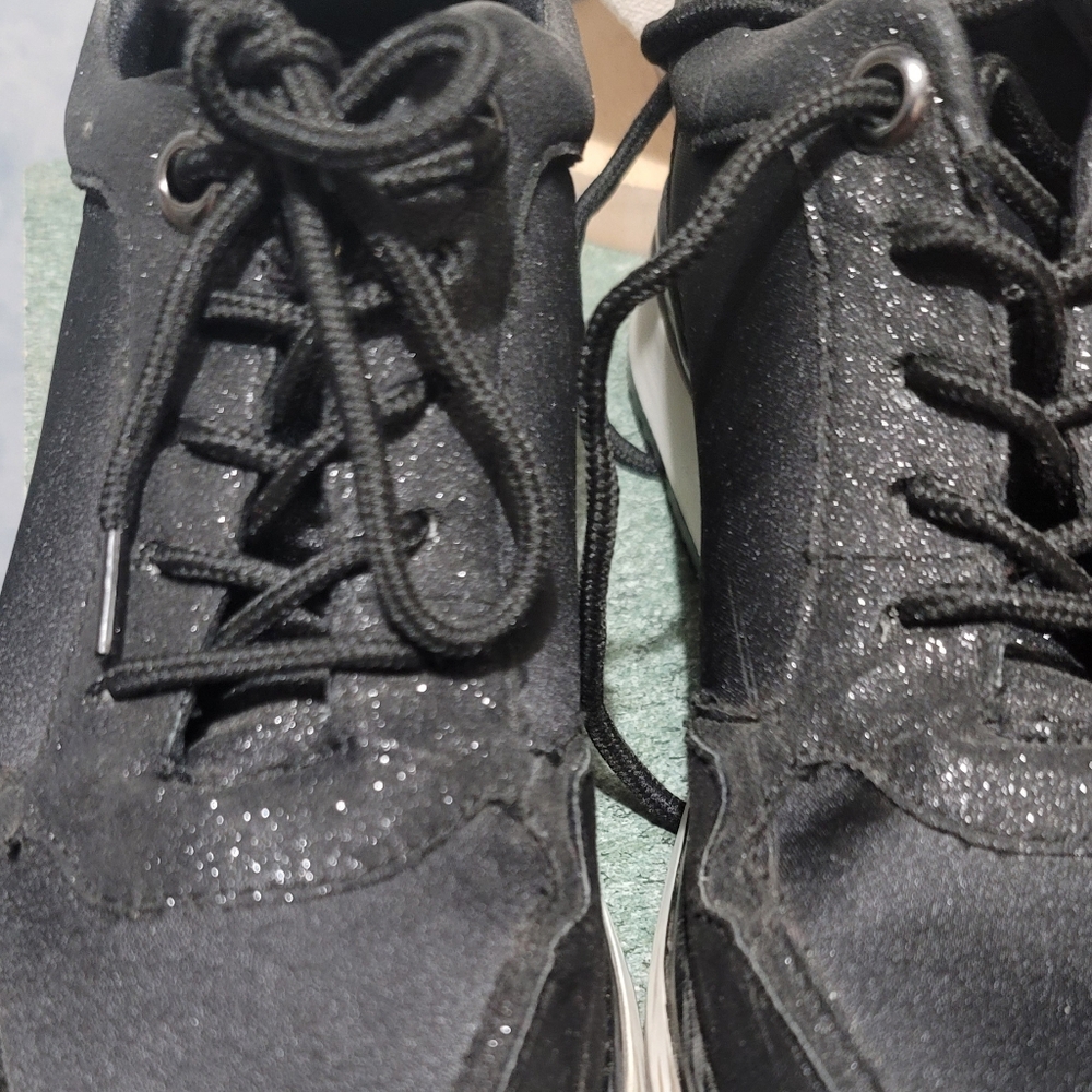 ❗️ LE CHATEAU  Black Sneakers, UNISEX  ❗️Sparkling  .